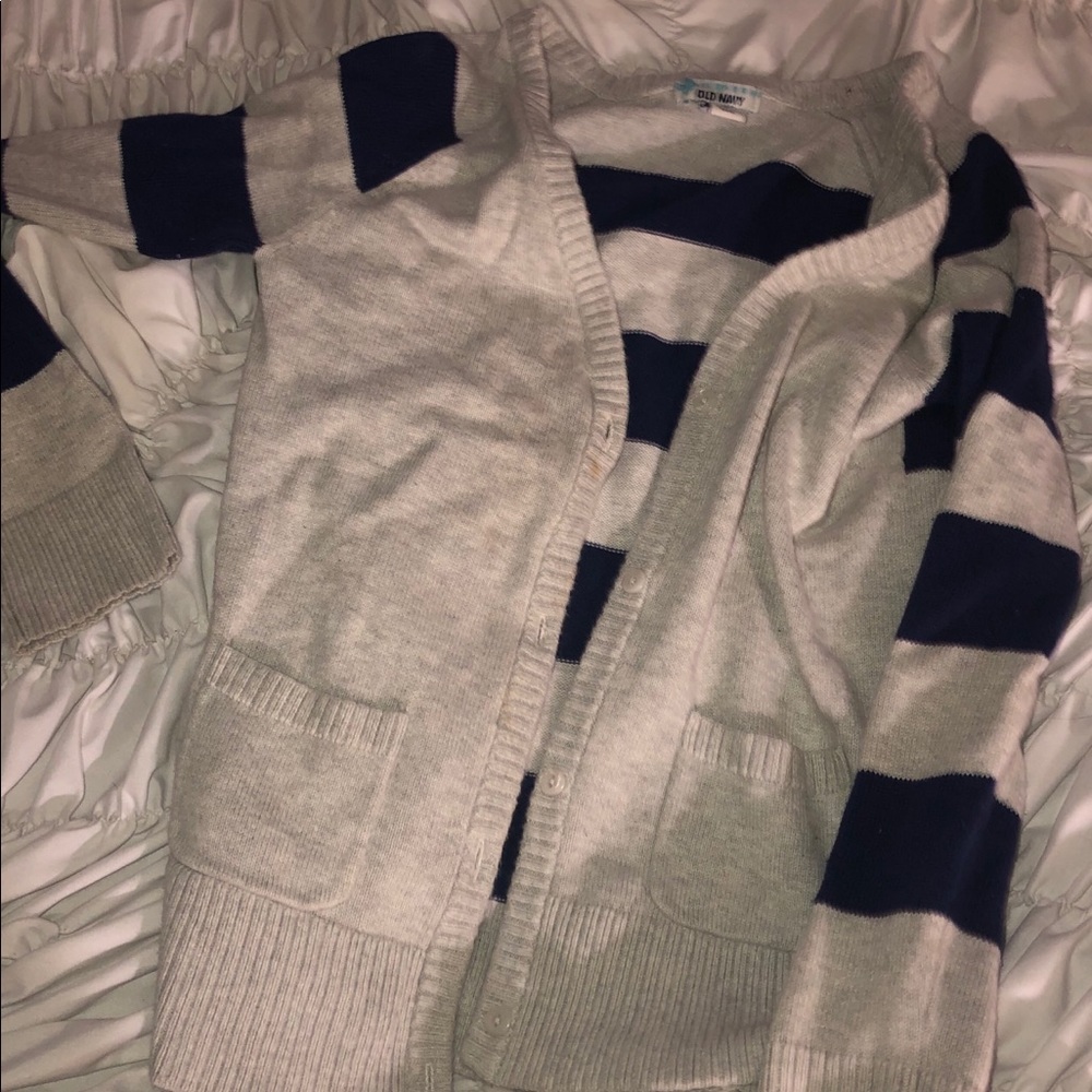 Old navy sweater